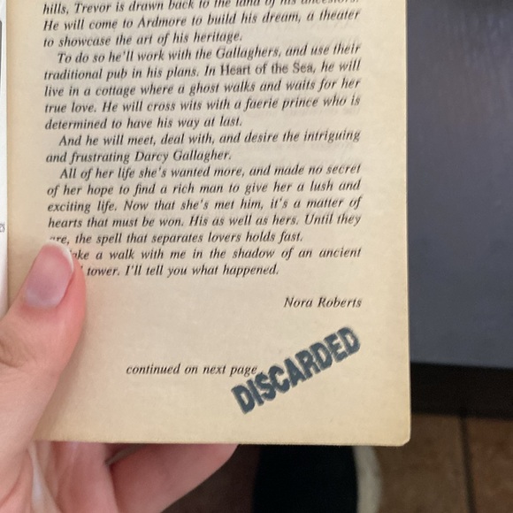 Nora Robert’s - Heart Of The Sea - Picture 5 of 6